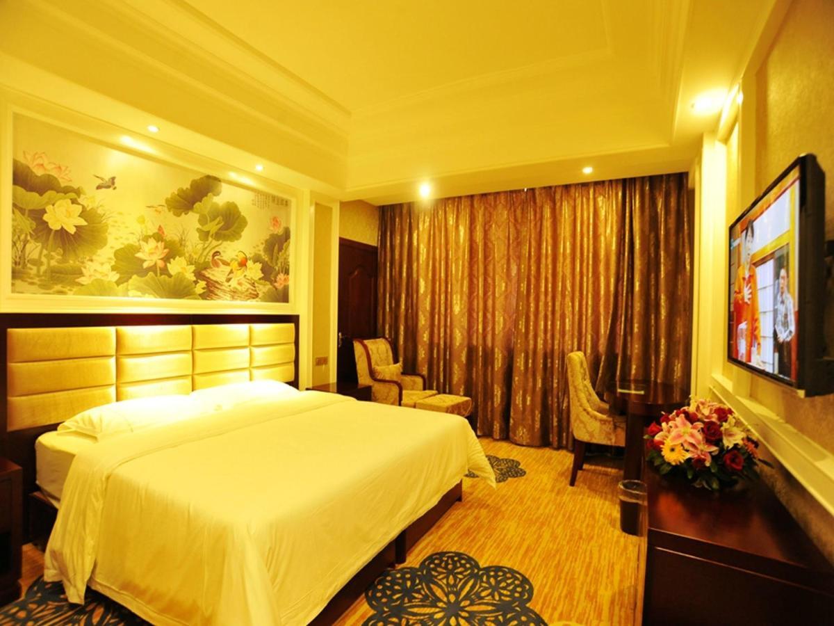 New West Street Hotel - Grand Wing Yangshuo Room photo