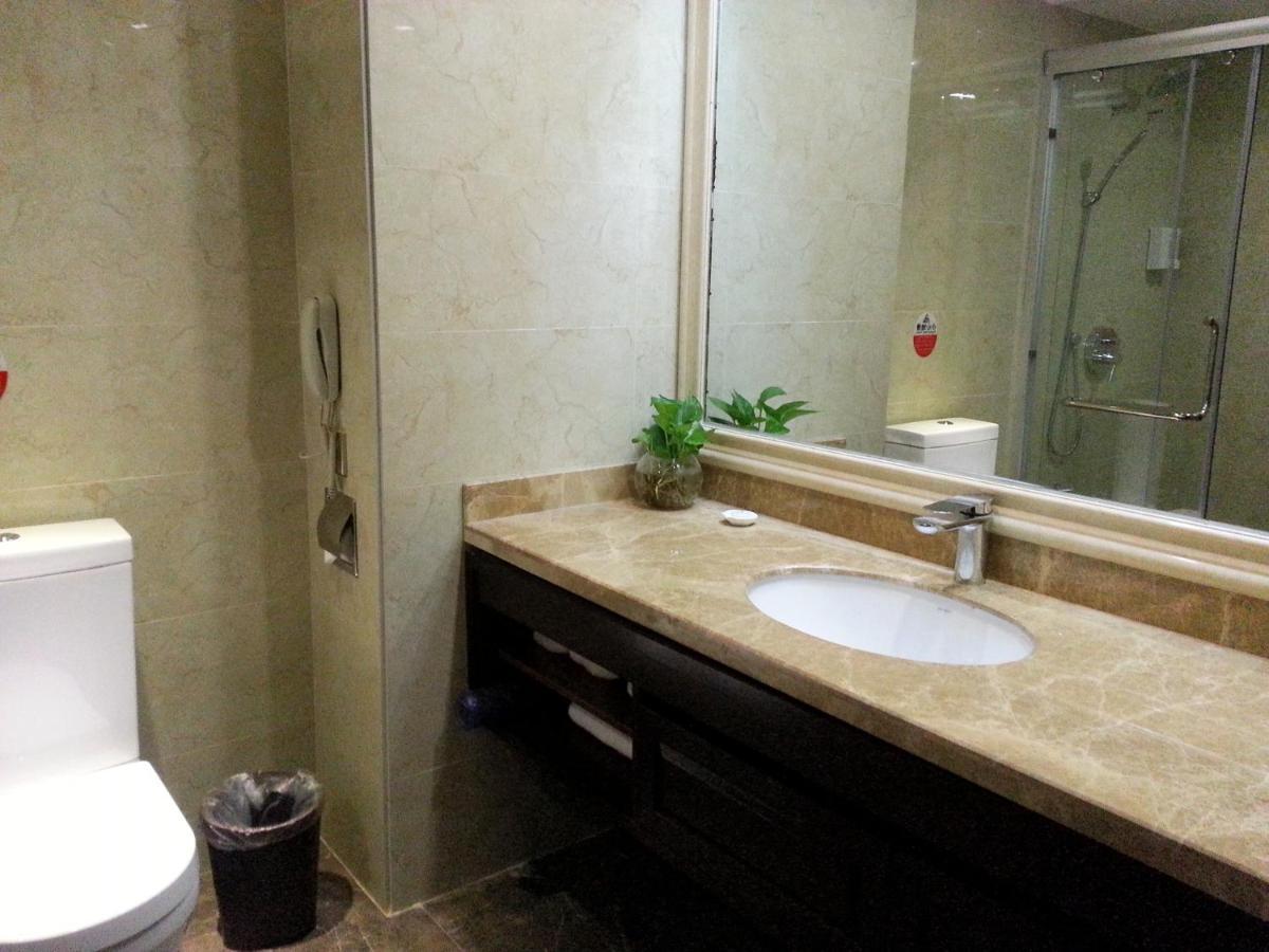 New West Street Hotel - Grand Wing Yangshuo Room photo
